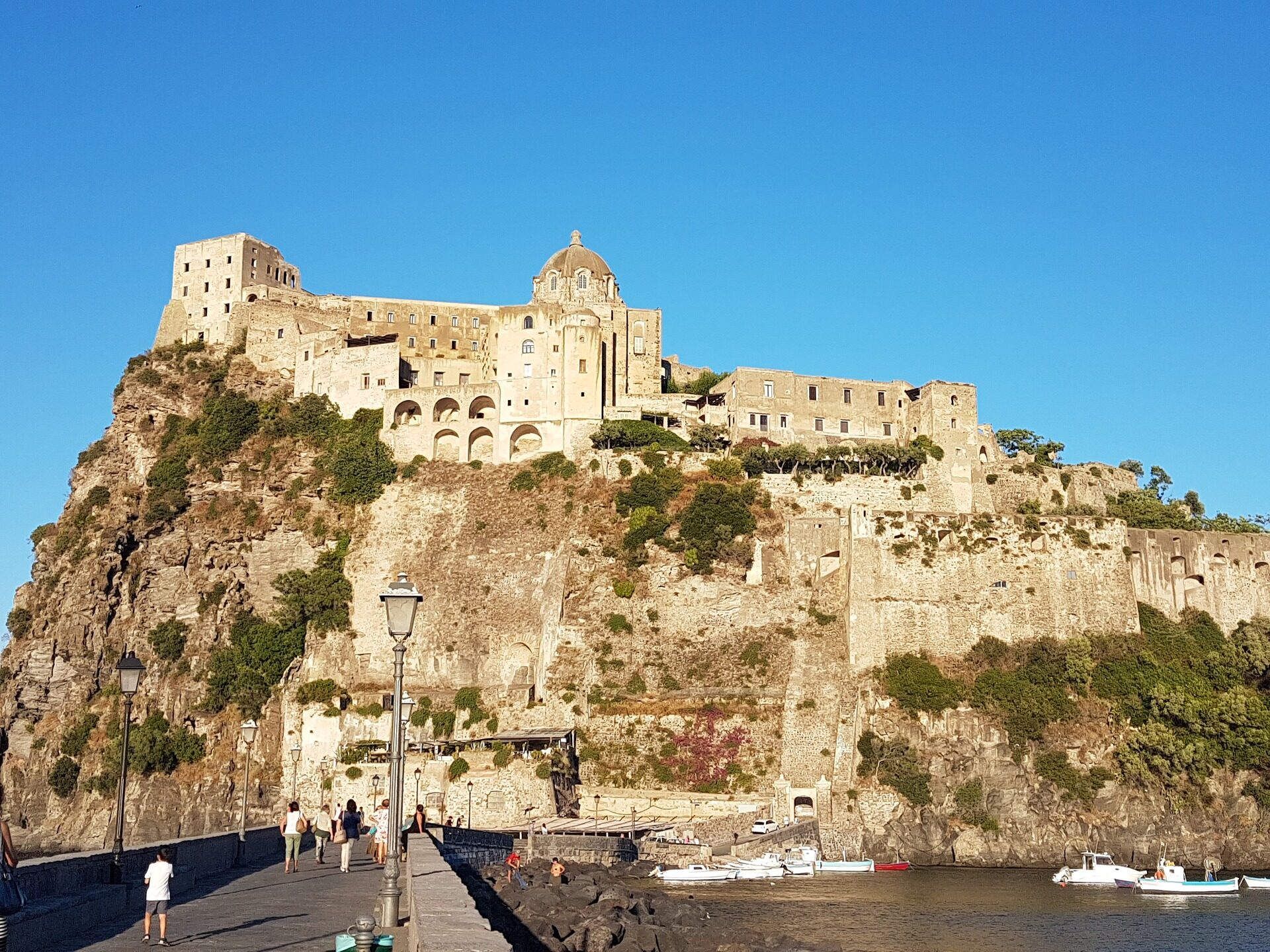 Guida italiana a Ischia - Castello aragonese
