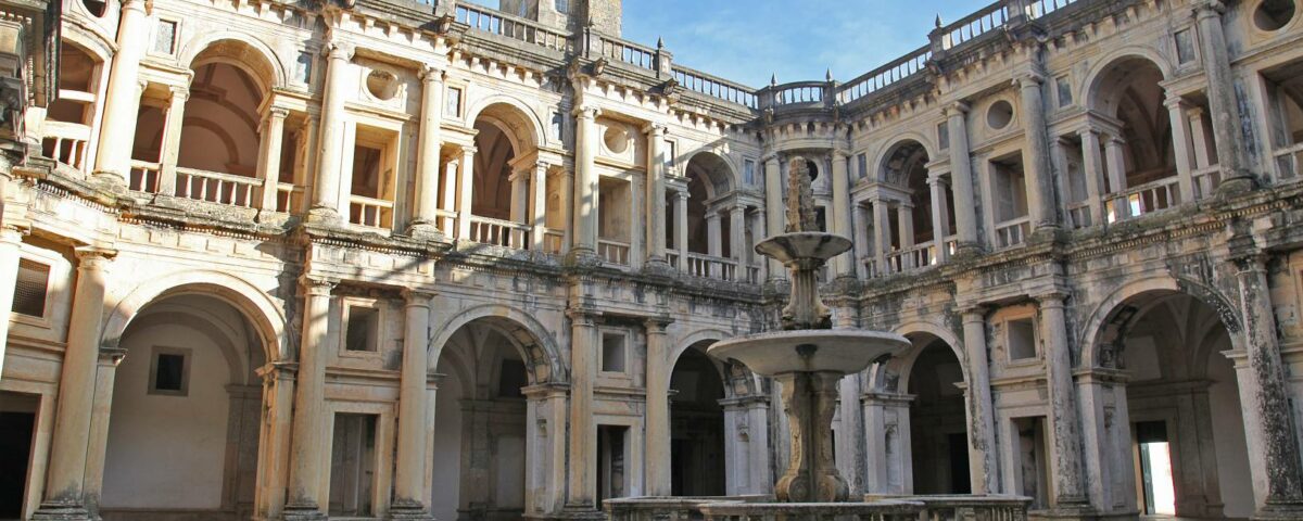 Guida italiana a Tomar - Chiostro del Convento di Cristo