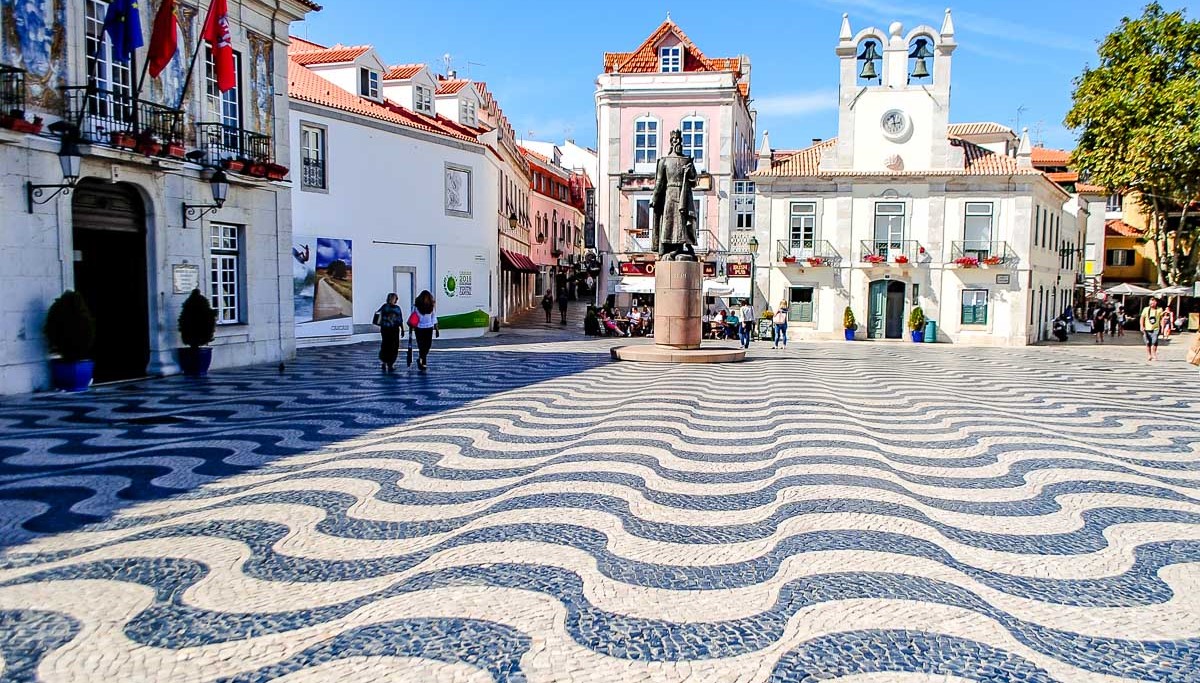 Guida italiana a Cascais - Piazza del Municipio