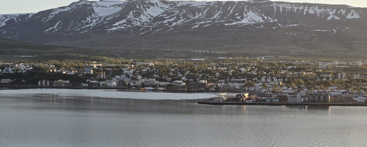 Guida italiana ad Akureyri - Vista panoramica della città