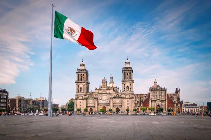 Guida italiana a Città del Messico - Plaza de la Constitución